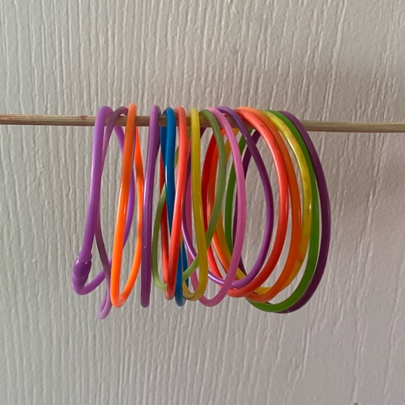 Bright Retro Bracelets - Picture 4 of 4